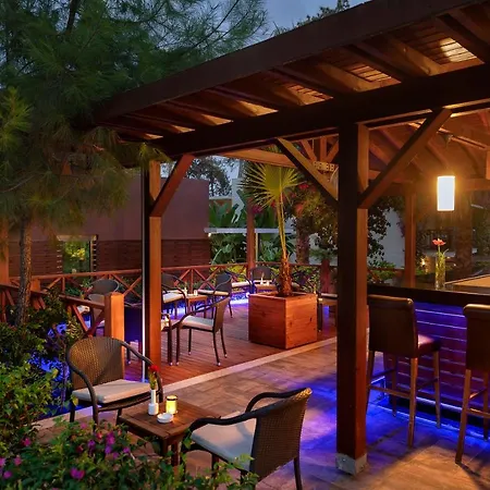 Turquoise Resort Side