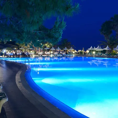 Resort Turquoise Side