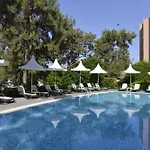 Resort Turquoise Side