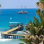 Resort Turquoise