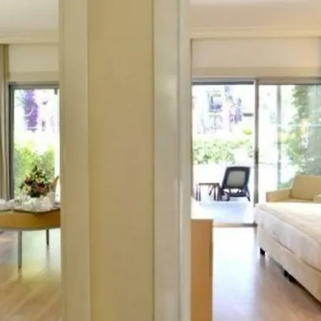 Turquoise 5* Side